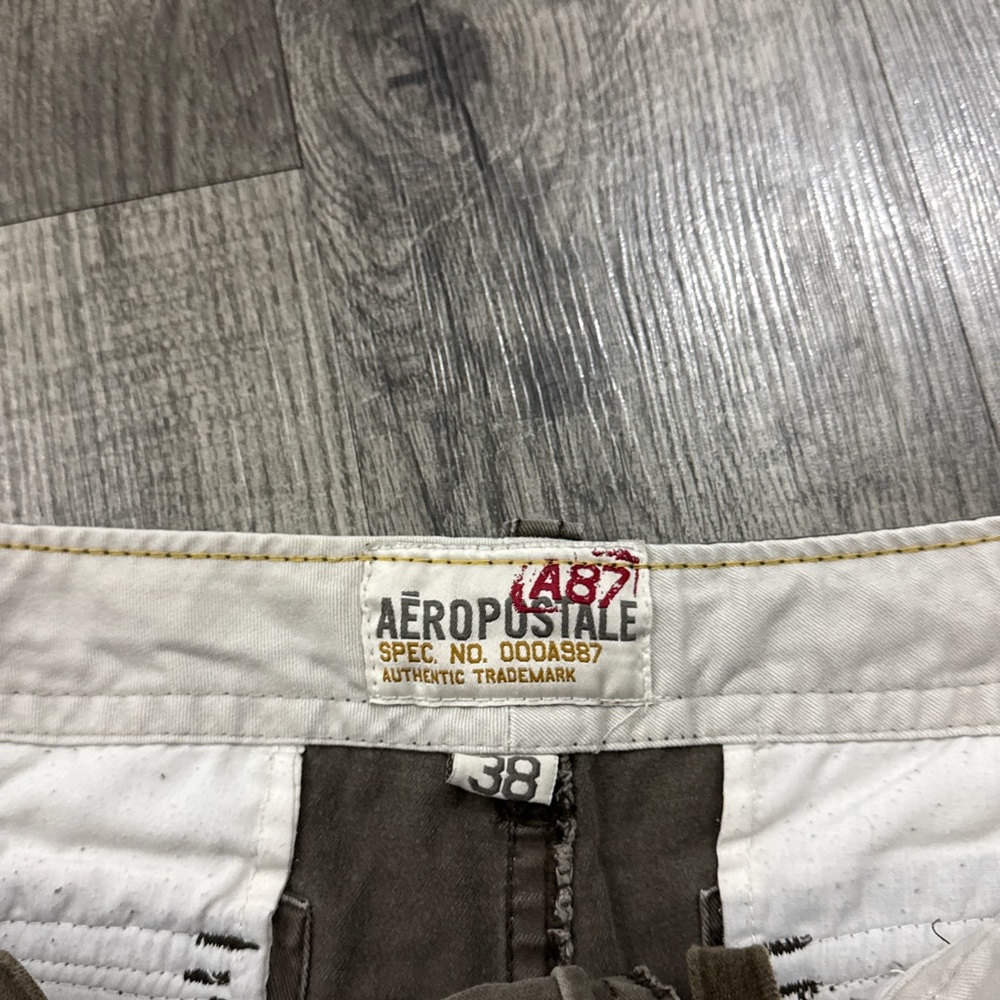 Vintage Y2K Aeropostale Brown Cargo Baggy Shorts - Picture 6 of 7